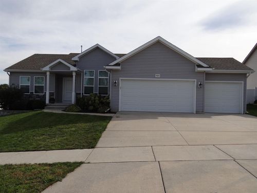 4424 Dublin Dr, Janesville, WI, 53546-8804 | Card Image