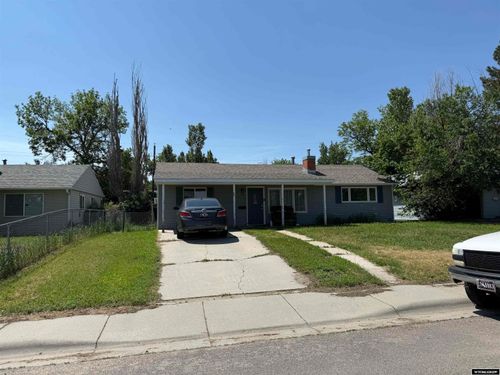 389 Minnesota Ave, Casper, WY, 82609-1726 | Card Image