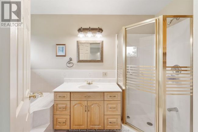 5569 Concession Rd 5 N, House other with 6 bedrooms, 3 bathrooms and null parking in Amherstburg ON | Image 17