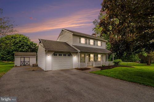 685 S Middlesex Rd, Carlisle, PA, 17015-9224 | Card Image