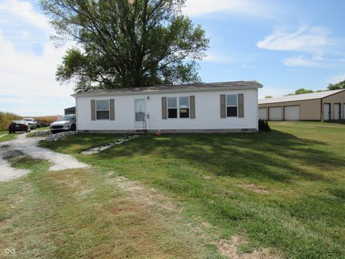 216 E Wabash St, Wingate, IN, 47994-8043 | Card Image