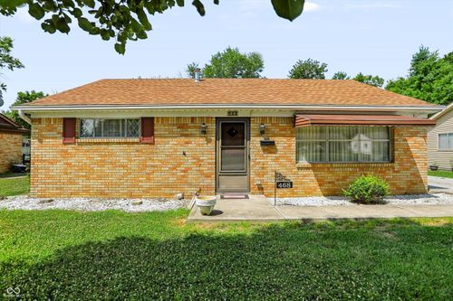 468 Carol Dr, Greenwood, IN, 46143-1223 | Card Image