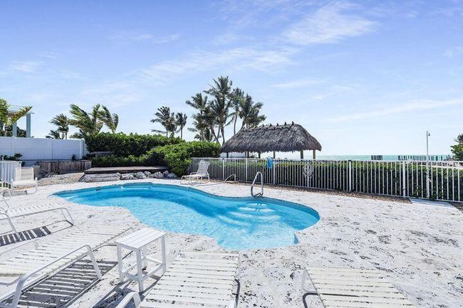 Pool | Image 32