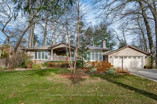 349 Wedgewood Dr, Oakville, ON, L6J4R6 | Card Image