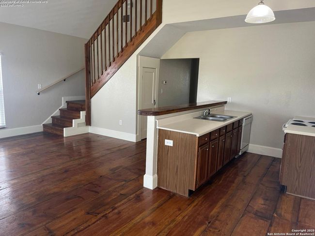 446 Waring Welfare Rd, House other with 2 bedrooms, 2 bathrooms and null parking in Waring TX | Image 8
