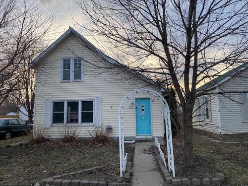 321 S Main St, Lake Crystal, MN, 56055-2118 | Card Image
