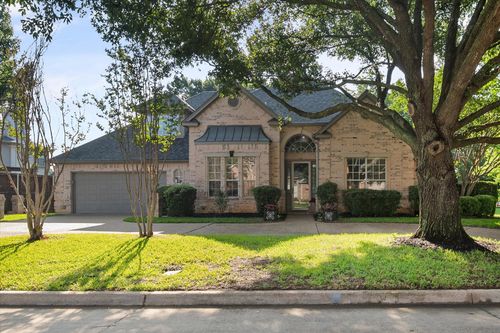 1030 Clubhouse Dr, Mansfield, TX, 76063-2682 | Card Image