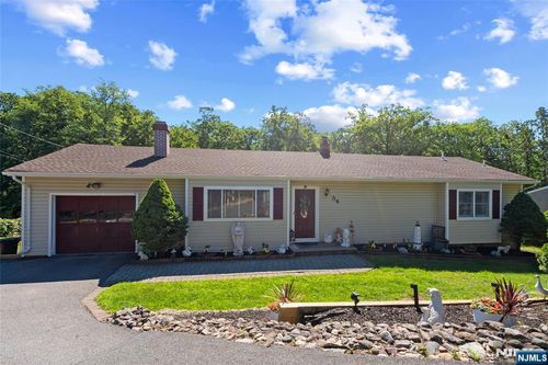 54 Navajo Trl, West Milford, NJ, 07480-3610 | Card Image
