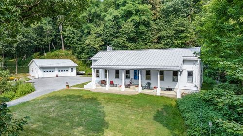 940 East Lake Road, Barrington, NY, 14837 | Card Image