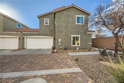 936 Sable Chase Place, Townhouse with 3 bedrooms, 2 bathrooms and null parking in Henderson NV | Image 2