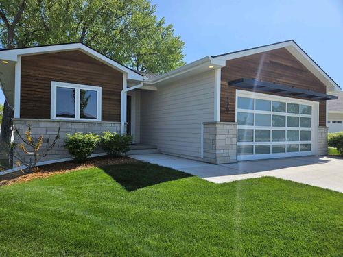 179 N Canterbury Circle, No. Sioux City, SD, 57049 | Card Image