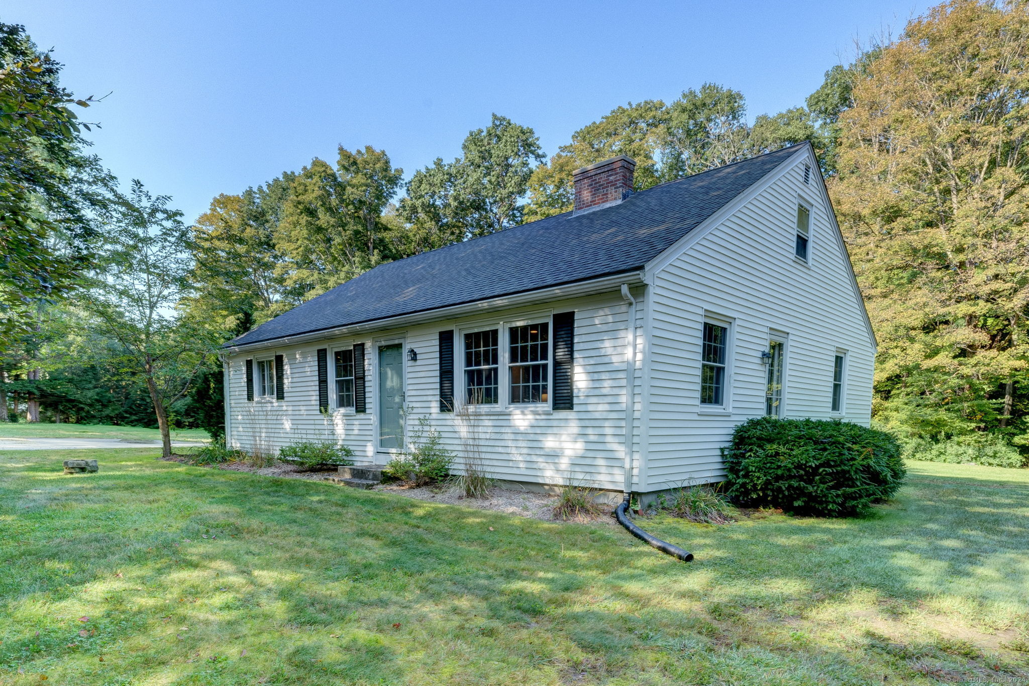 Whitney Rd, Columbia, CT 06237