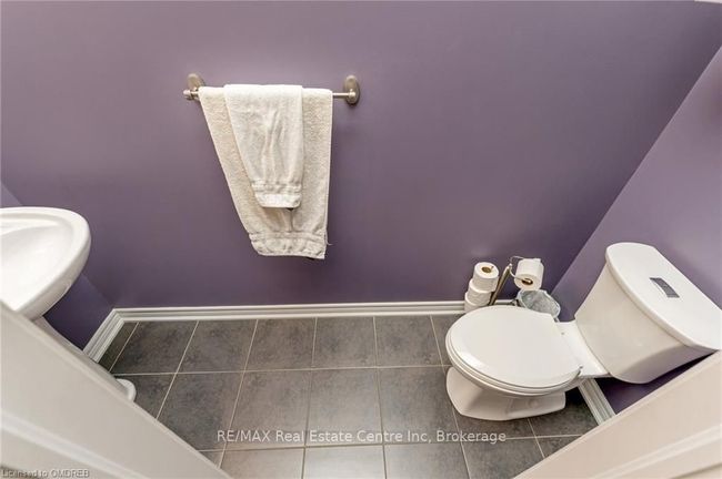 344 Landsborough Ave, House attached with 3 bedrooms, 4 bathrooms and 2 parking in Milton ON | Image 23