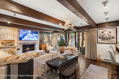 4a-1034 E Cooper Ave, Aspen, CO, 81611-2108 | Card Image