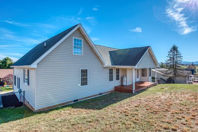 323 Beverly Dr, House other with 3 bedrooms, 2 bathrooms and 2 parking in Abingdon VA | Image 3