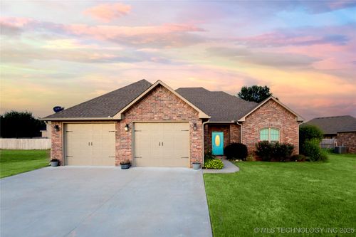 509 Kimberly Dr, Checotah, OK, 74426-1057 | Card Image