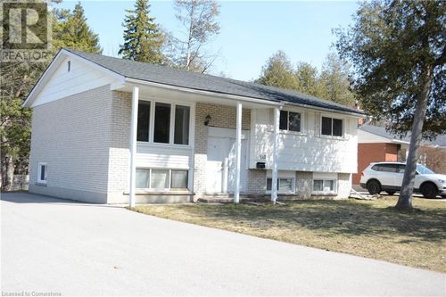 unit-1-142 Longwood Dr, Waterloo, ON, N2L4B9 | Card Image