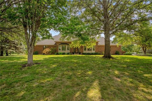 18275 Canterbury Rd, Stilwell, KS, 66085-9269 | Card Image
