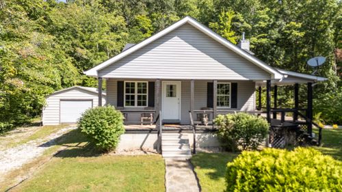 3902 Red Lick Rd, Irvine, KY, 40336-9521 | Card Image