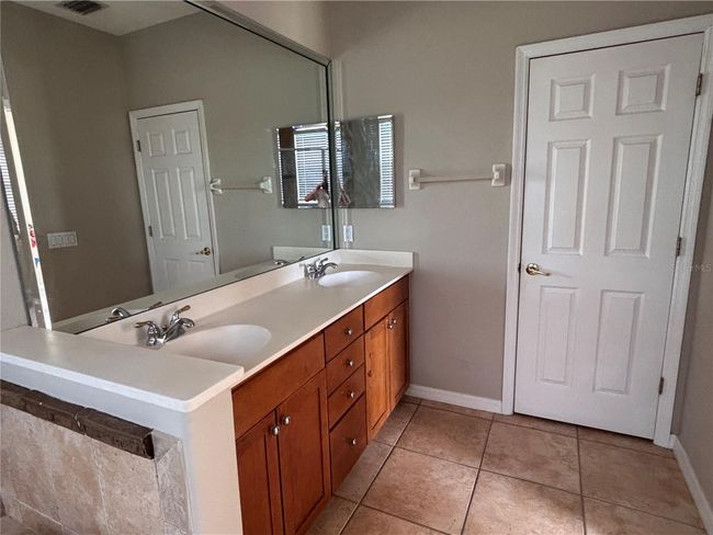 APT-7 - 8719 The Esplanade, Townhouse with 3 bedrooms, 3 bathrooms and null parking in Orlando FL | Image 23