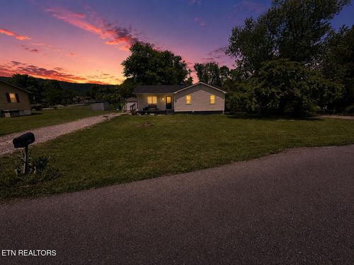 119 Little Creek Ln, La Follette, TN, 37766-5432 | Card Image