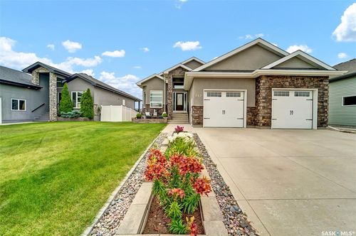 737 Gowan Rd, Warman, SK, S0K4S2 | Card Image
