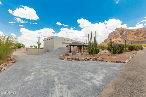 5736 E Singletree St, Apache Junction, AZ, 85119-8952 | Card Image