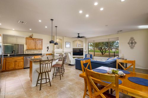 332-2663 S Springwood Blvd, Mesa, AZ, 85209-2978 | Card Image