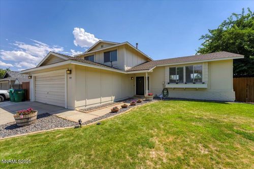 935 Emerson Way, Sparks, NV, 89431-1153 | Card Image