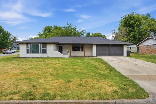 5512 Westcreek Dr, Fort Worth, TX, 76133-2241 | Card Image