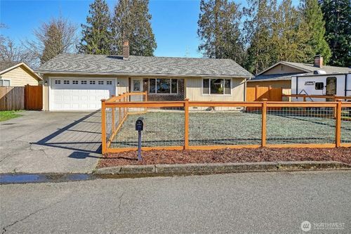 11907 47th Dr Ne, Marysville, WA, 98271-8509 | Card Image