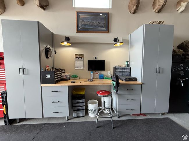 View of home office | Image 71