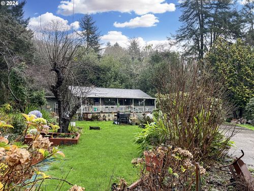 16424 Nelson Dr, Brookings, OR, 97415-9438 | Card Image