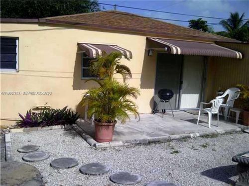 2-2619 Arthur St, Hollywood, FL, 33020-3309 | Card Image