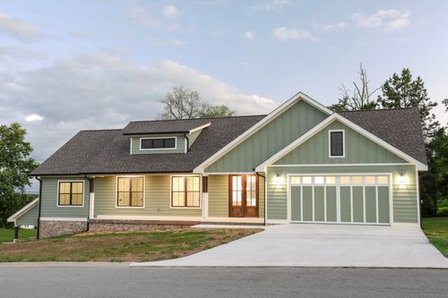 135 Blue Sky Dr, Dayton, TN, 37321-6934 | Card Image