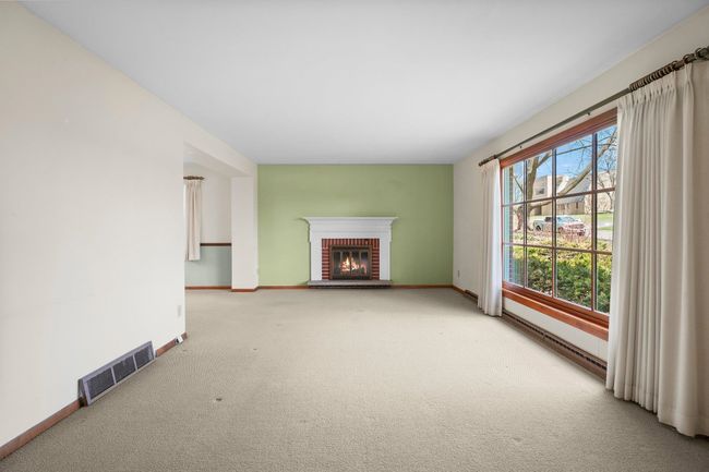5711 Pheasant Hill Road, House other with 5 bedrooms, 3 bathrooms and null parking in MONONA WI | Image 5