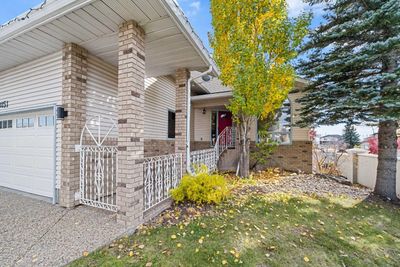 9051 Scurfield Dr Nw, House detached with 3 bedrooms, 3 bathrooms and 4 parking in Calgary AB | Image 2