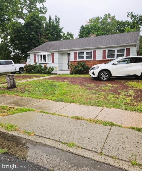 1108 Almond Rd, ELMER, NJ, 08318-3949 | Card Image