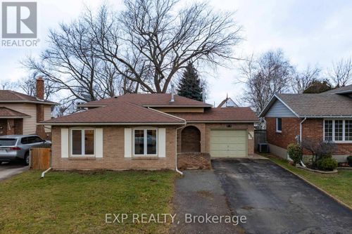 6049 Tampa Crt, Niagara Falls, ON, L2J3Z9 | Card Image