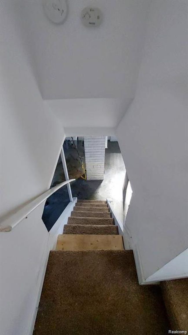 20119 Carrie St, House other with 2 bedrooms, 1 bathrooms and null parking in Detroit MI | Image 5