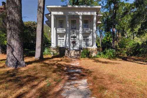 704 Wilkinson Street, Shreveport, LA, 71104 | Card Image