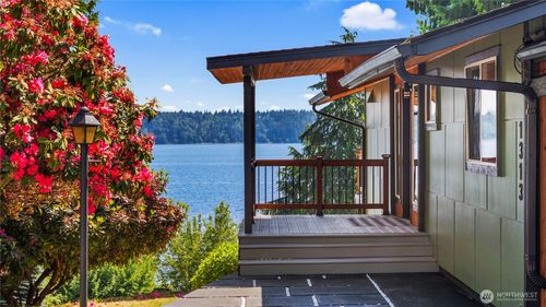 1313 Colchester Dr Se, Port Orchard, WA, 98366-8587 | Card Image