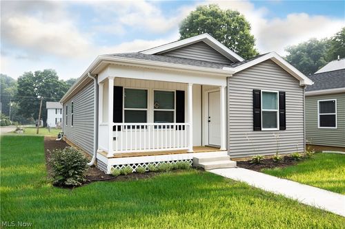 156 E Channel St, Newark, OH, 43055-6076 | Card Image