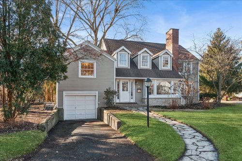 100 Williamsburg Rd, Evanston, IL, 60203-1813 | Card Image