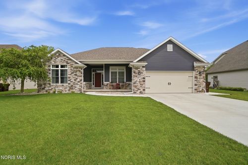 305 Ridgepoint Cir, Waterville, OH, 43566-1605 | Card Image