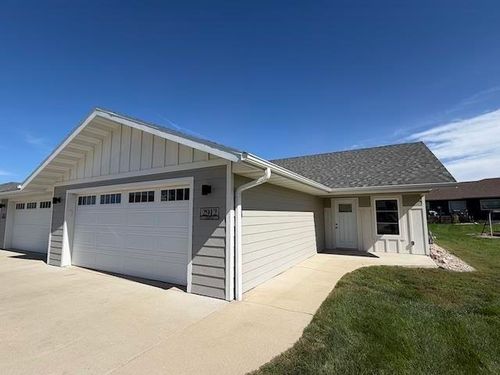 2912 Sportsmans Dr, Milford, IA, 51351-9612 | Card Image