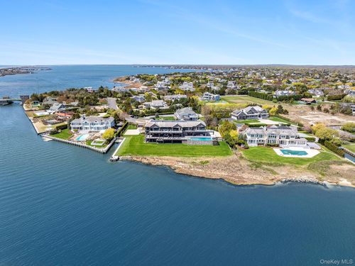 34 Westbridge Rd, Westhampton Beach, NY, 11978-2624 | Card Image