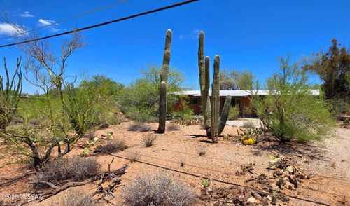 2470 N Shannon Rd, Tucson, AZ, 85745-1027 | Card Image