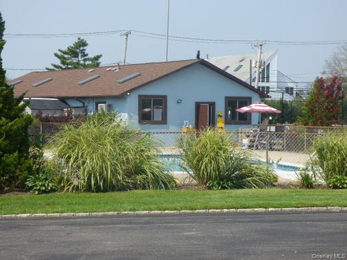 apt-1401-1 Anchorage Way, Freeport, NY, 11520-6271 | Card Image