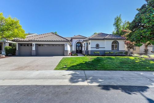 7576 Whistlestop Way, Roseville, CA, 95747-8354 | Card Image